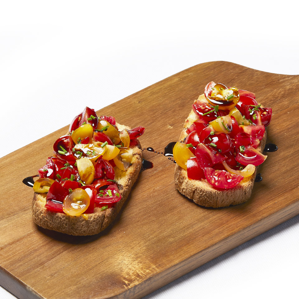 Bruschette con Pomodorini Pachino e Aceto Balsamico